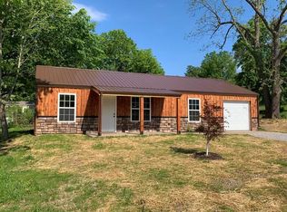 306 Chestnut St, Stockton, MO 65785