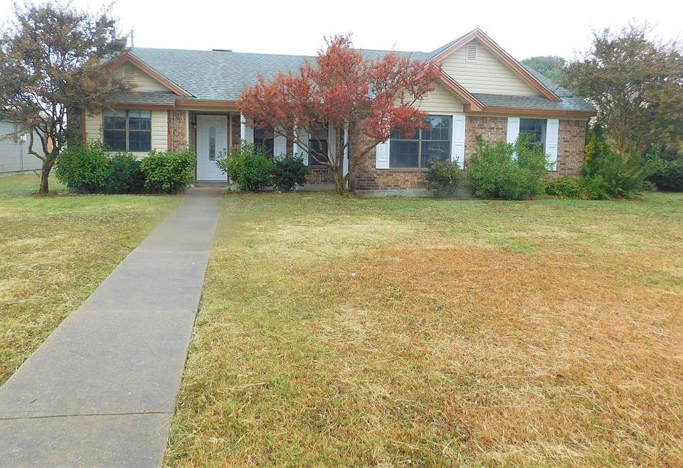 1st image of 1311 Devonshire Ln