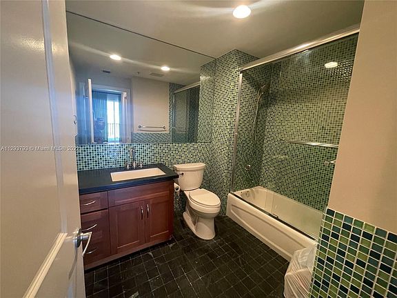5th image of 10 Aragon Ave Suite 1511