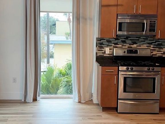 4th image of 101 N 12th St Unit 200