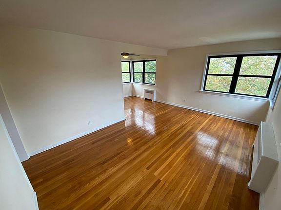 5th image of 406 Deal Lake Dr #D10