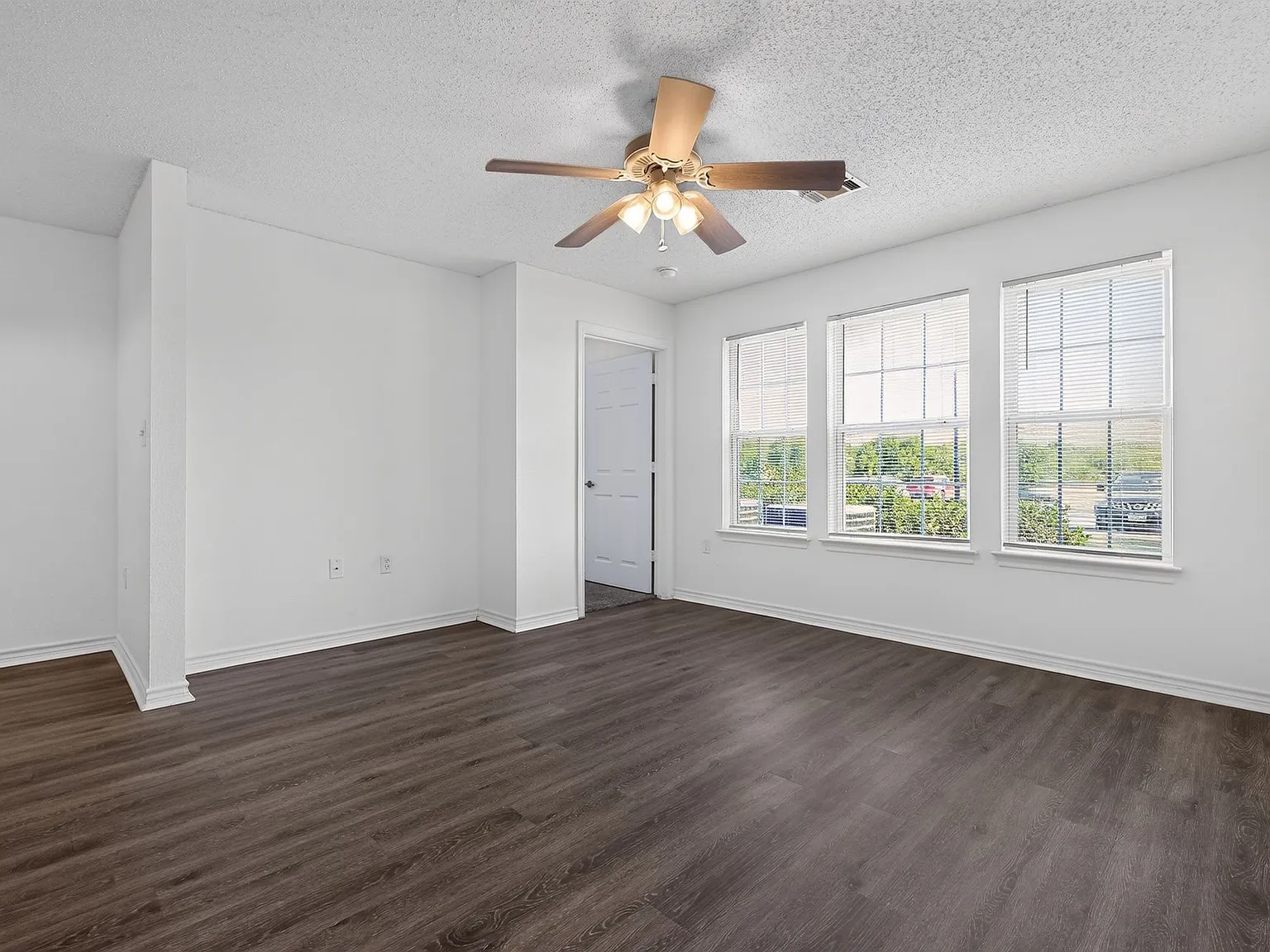 Marketplace Apartments — Photo 3