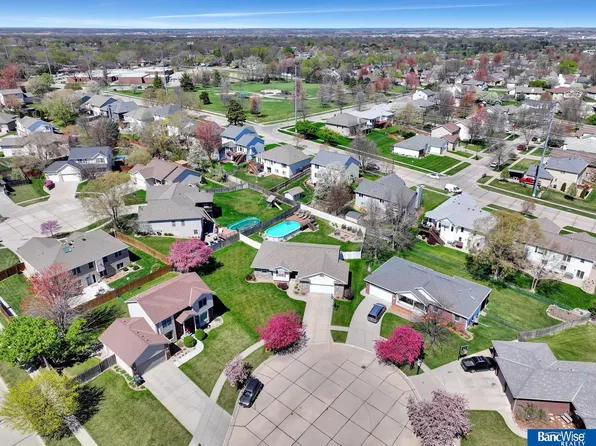 2211 Clear Water Bay, Lincoln, NE 68505