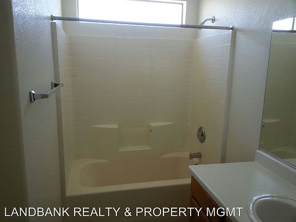 3rd image of 2565 Joseph Canyon Dr