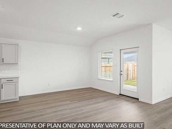 5th image of 16807 Country Roots Ave