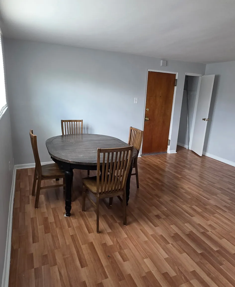 9712 Bustleton Ave — Photo 3