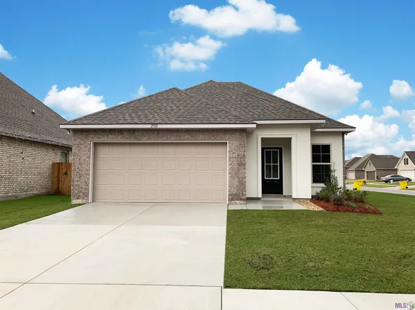 2310 Elmcrest Way, Saint Gabriel, LA 70776