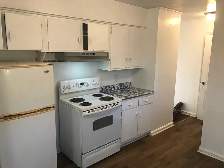 1403 Hyman Ave — Photo 8