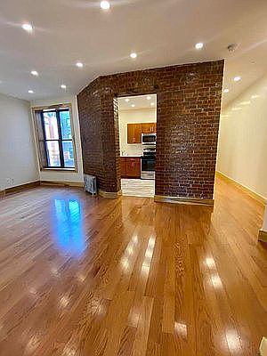 1st image of 2 Saint Nicholas Pl #51