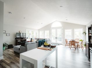 117 Cedar Lake Rd S UNIT 2, Minneapolis, MN 55405