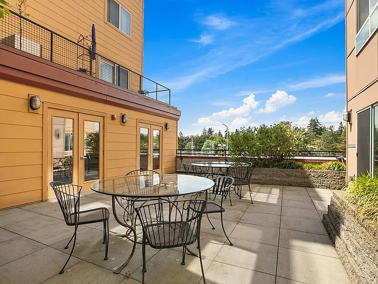 Victoria Park Senior Living Apartments — Photo 13