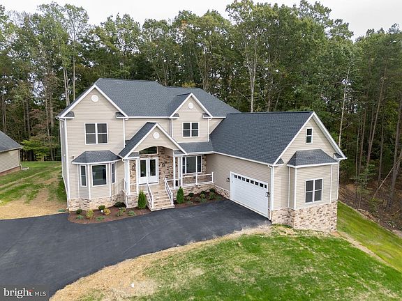 4th image of 10401 Laurel Ridge Way