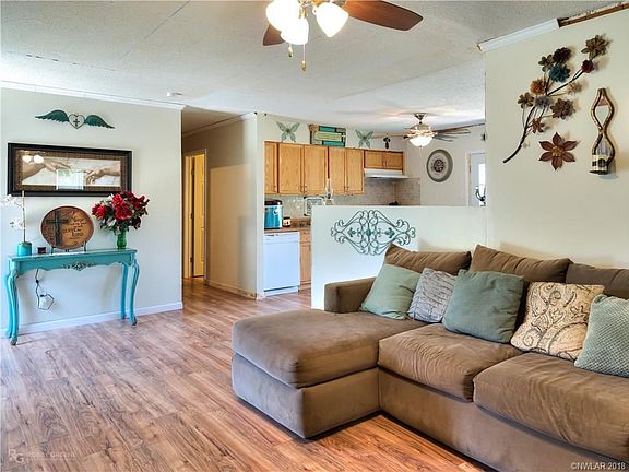 5th image of 1301 Becky St