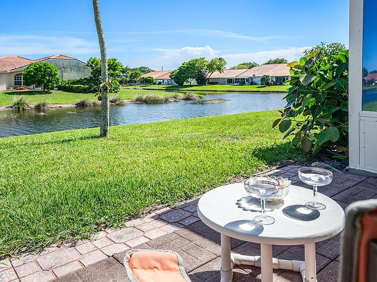 6192 Floral Lakes Dr — Photo 18