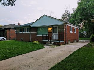 22021 Gardner Ave, Oak Park, MI 48237