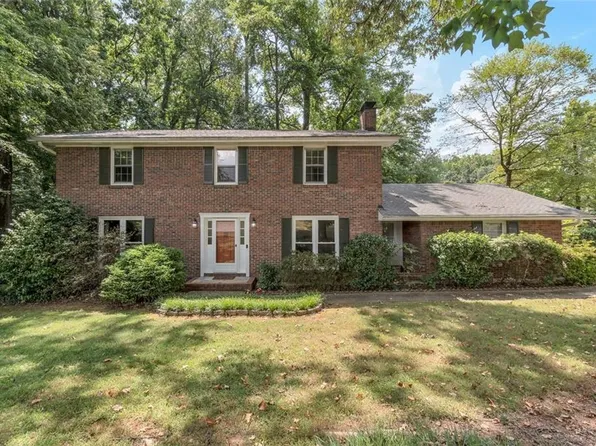 4141 Brockett Creek Dr, Tucker, GA 30084