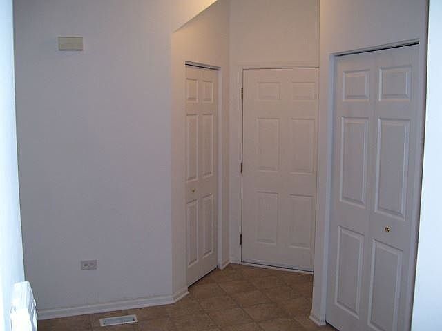 2nd image of 1455 Shagbark Dr