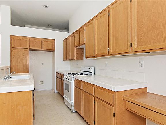2nd image of 14307 Dartmouth St