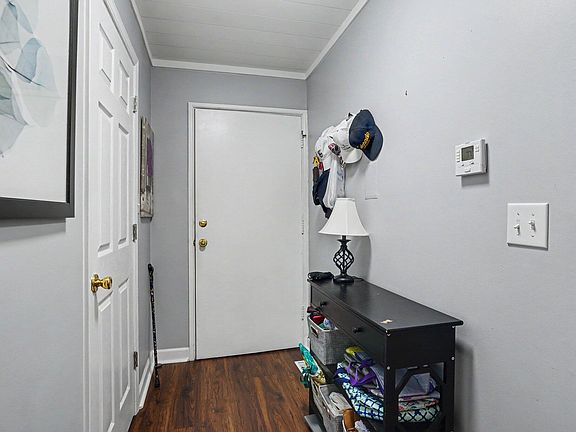 3rd image of 1249 Lakeshore Dr APT 115