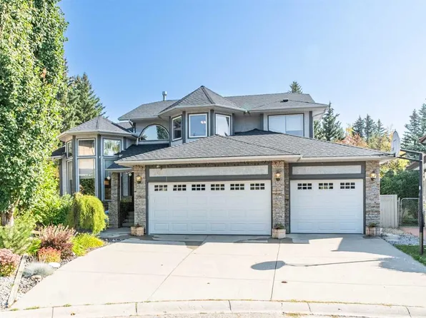 307 W Woodhaven Bay SW, Calgary, AB T2W 5S2
