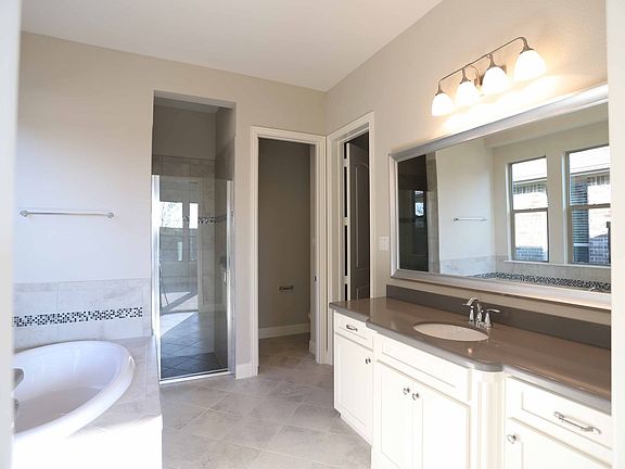 5th image of 4240 Brookstone Dr