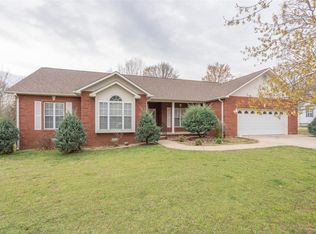 1702 Whispering Oaks Pl, Poplar Bluff, MO 63901