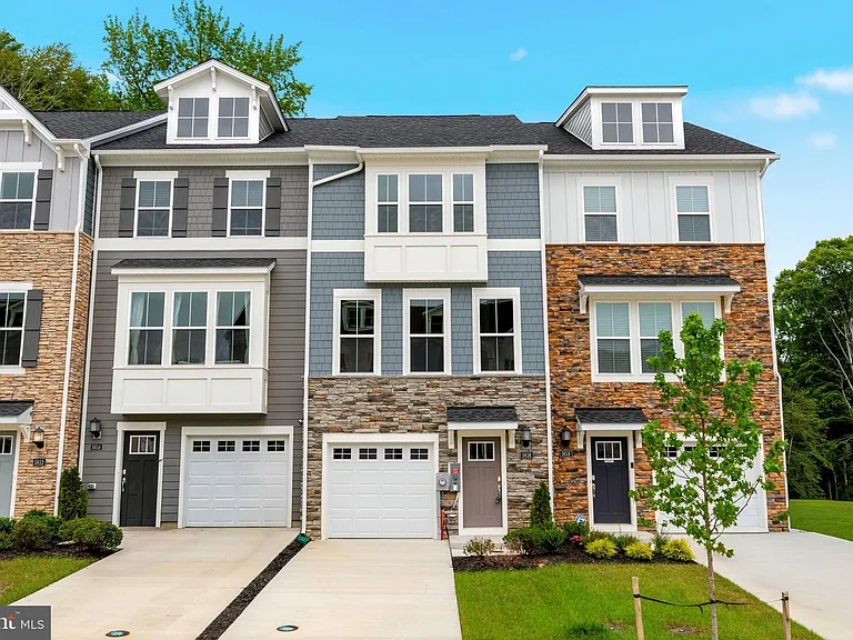 5616 Ludlow Pl — Photo 2