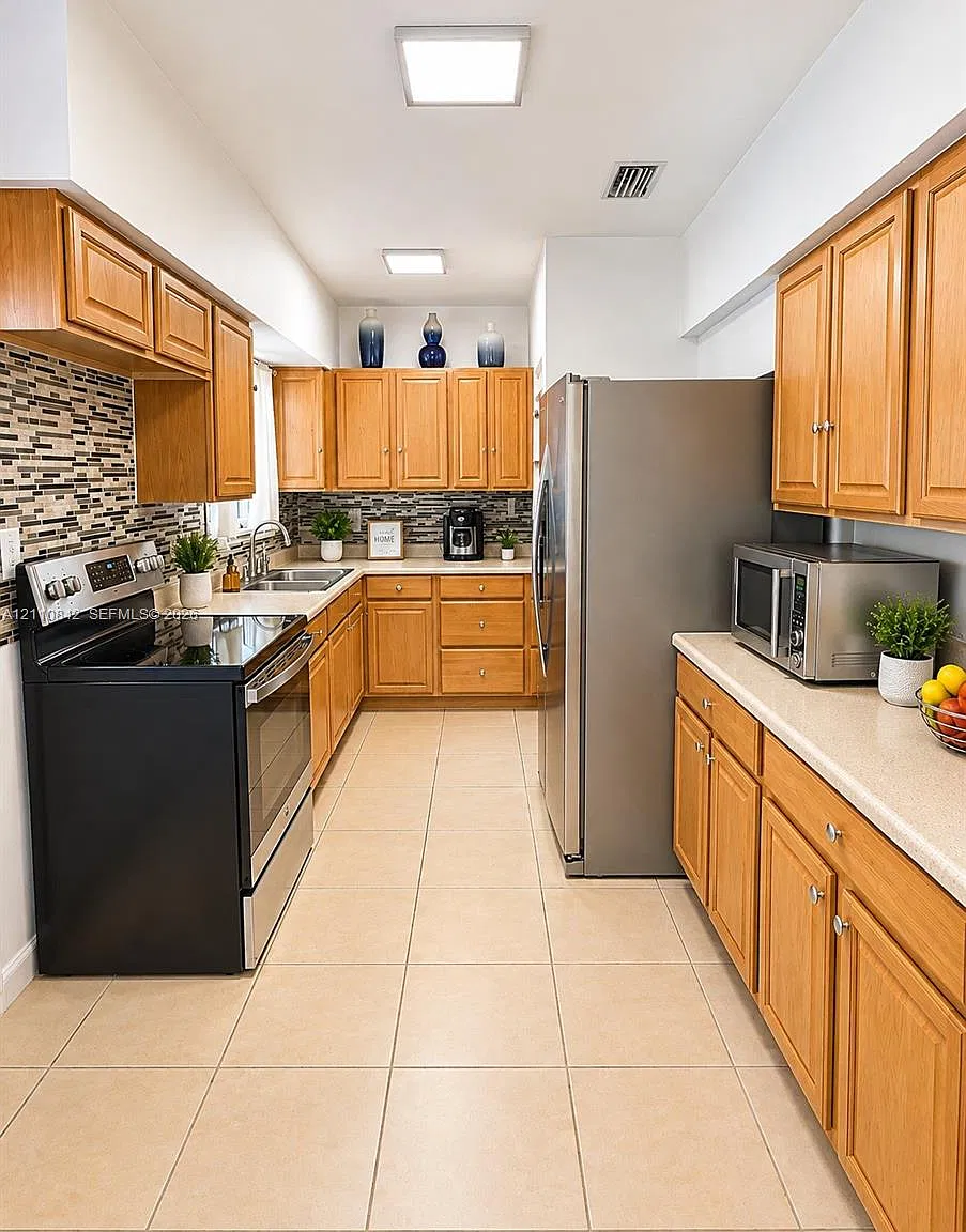 Guava Groves Estates — Photo 4
