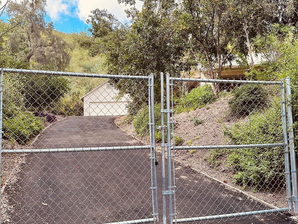 1st image of 20799 Gartel Dr