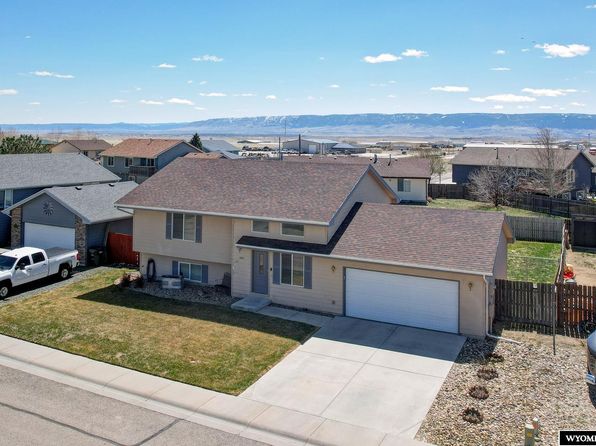 1811 Mandan Trl, Bar Nunn, WY 82601
