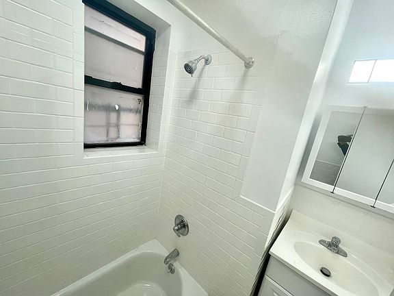 5th image of 6405 53rd Dr APT B1