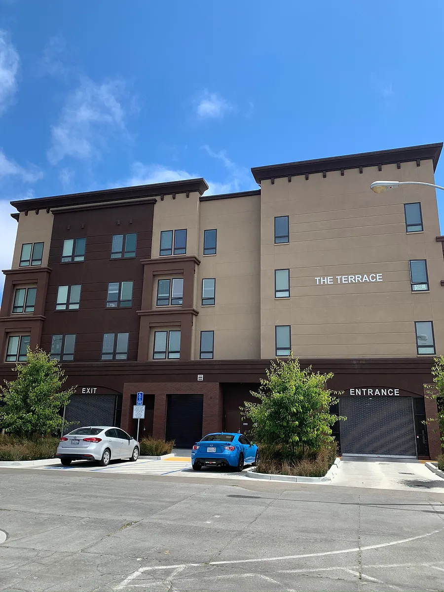 Photo 2 of 31 - The Terrace at 445 Main - Watsonville, CA Building Photo - The Terrace at 445 Main