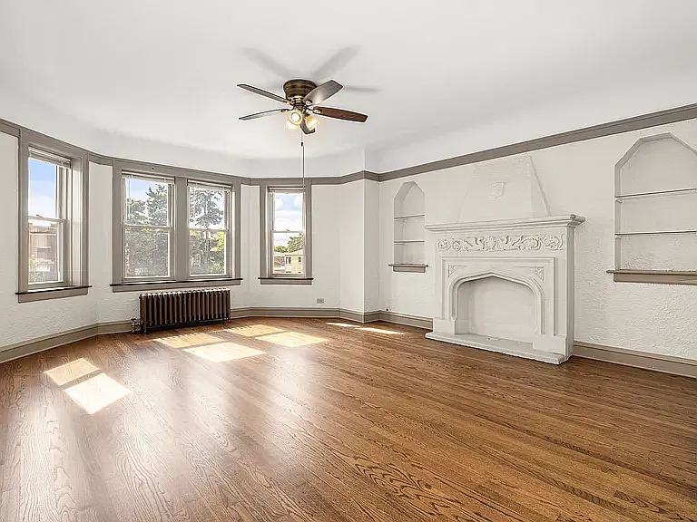5352 W Sunnyside Ave #2 — Photo 3