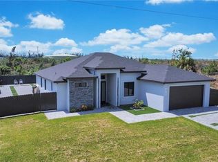 1914 SW 4th St, Cape Coral, FL 33991