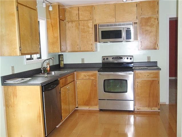 2nd image of 5279 Meadowdale Ct