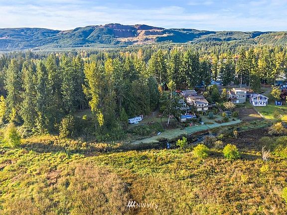 4th image of 17224 Lake Point Dr SE