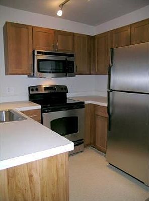 5th image of 351 Oakhill Ave APT 201