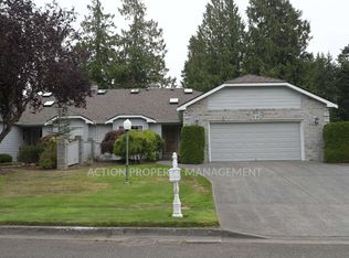 191 Foursome Dr, Sequim, WA 98382