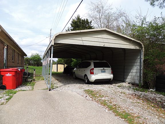 3rd image of 105 Cedarwood Dr