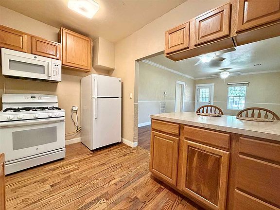 5th image of 519 S 8th St