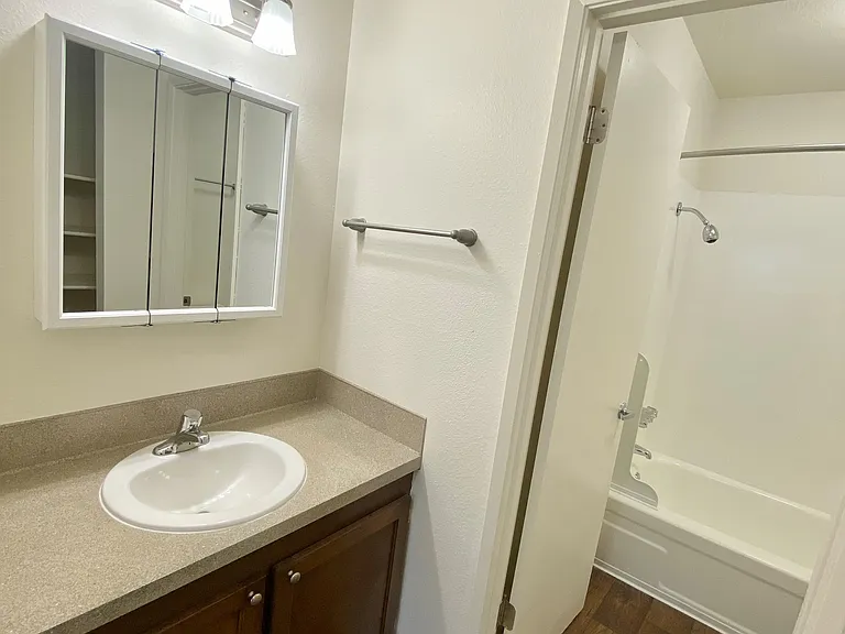 Gardenbrook Apartments — Photo 55