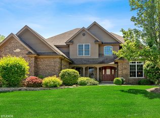 117 Lucy Ct, Lake Zurich, IL 60047