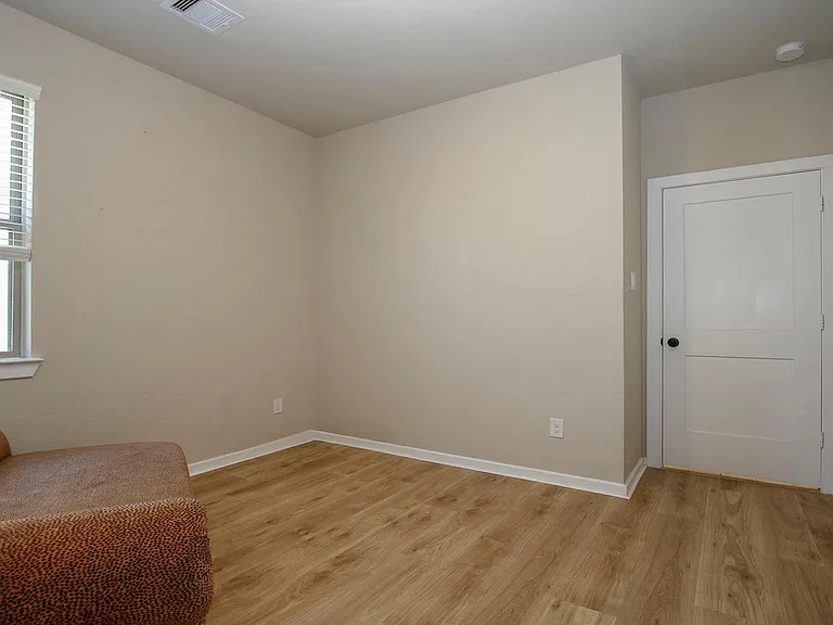 320 Rise Ln — Photo 30