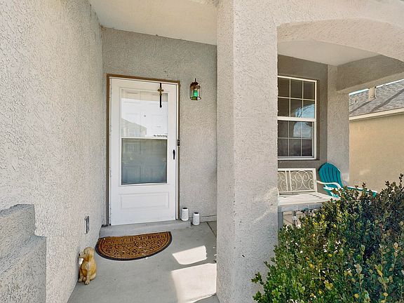 5th image of 720 Rain Lily Rd SW