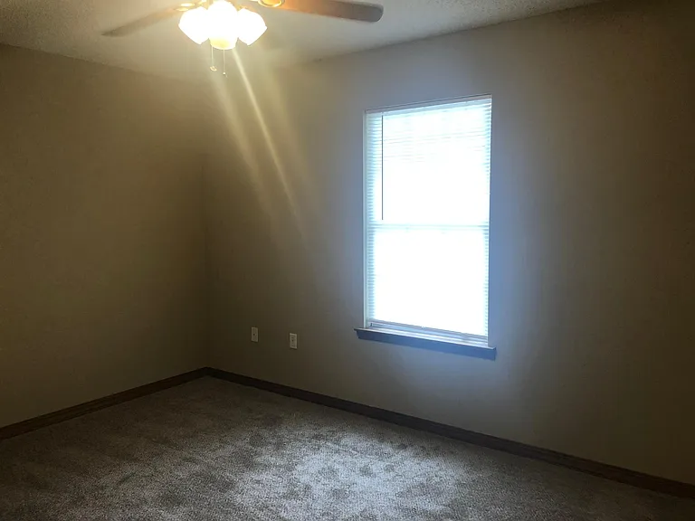 130 Patton St — Photo 5
