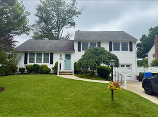 115 Coopers Kill Rd, Delran, NJ 08075