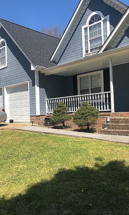 2nd image of 9219 Carriage Ln