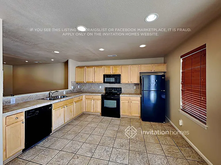 838 Willow Dr — Photo 8
