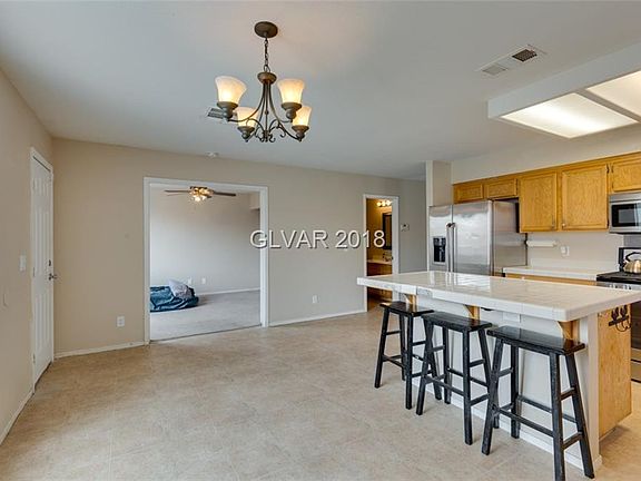 5th image of 6408 Rosemount Ave