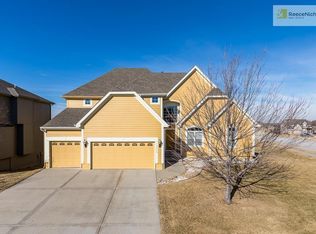 12280 NW Meadowlands Dr, Platte City, MO 64079